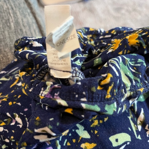 lularoe loved o/s leggings - Picture 2 of 3